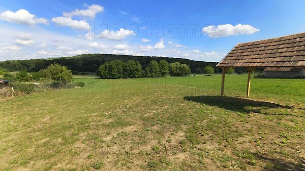 Eladó földterület Kapoly