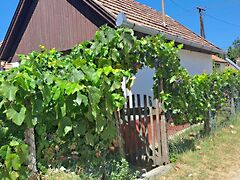 Eladó földterület Monor, Strázsa-hegy