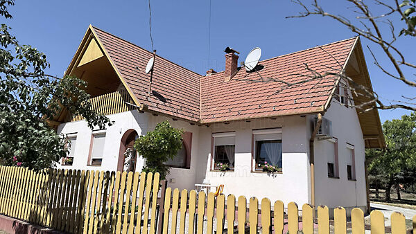 Eladó ház Kéthely