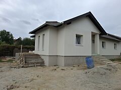 Eladó ház Mende, Központ