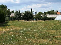 Eladó földterület Újhartyán