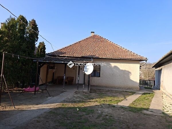 Eladó ház Bénye