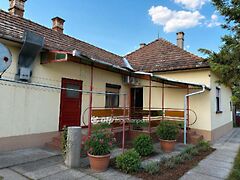 Eladó ház Cegléd