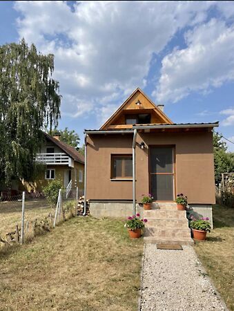 Eladó ház Szomód
