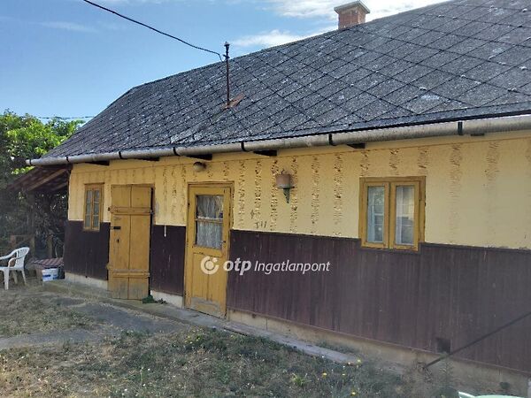 Eladó ház Galgahévíz