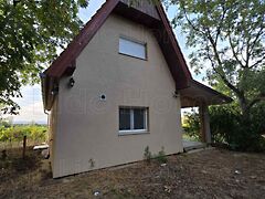 Eladó nyaraló Balatonlelle