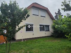 Eladó ház Velence