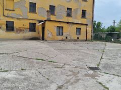 Eladó ipari Mór