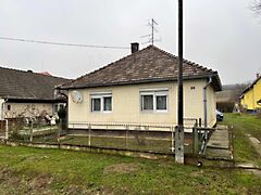 Eladó ház Hács