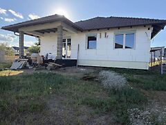 Eladó ház Vác
