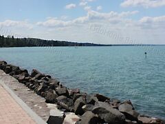 Eladó földterület Balatonkenese